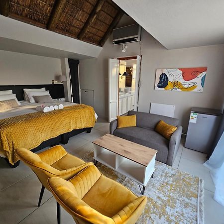 Bettie'S Luxury Lodge ครูนชตัด ภายนอก รูปภาพ