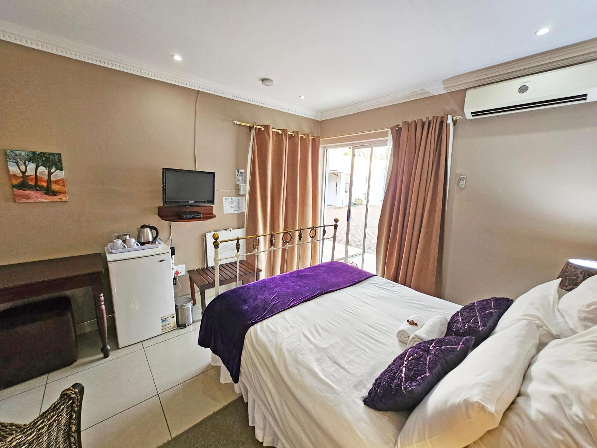Bettie'S Luxury Lodge ครูนชตัด ภายนอก รูปภาพ