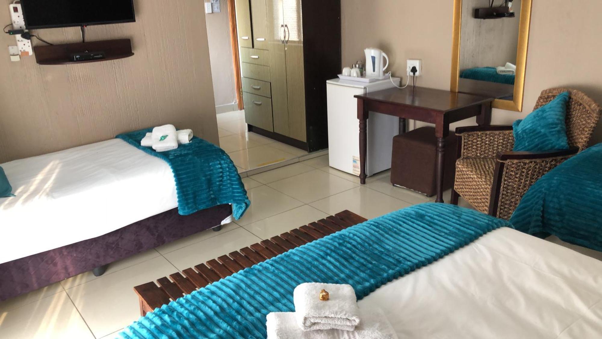 Bettie'S Luxury Lodge ครูนชตัด ภายนอก รูปภาพ