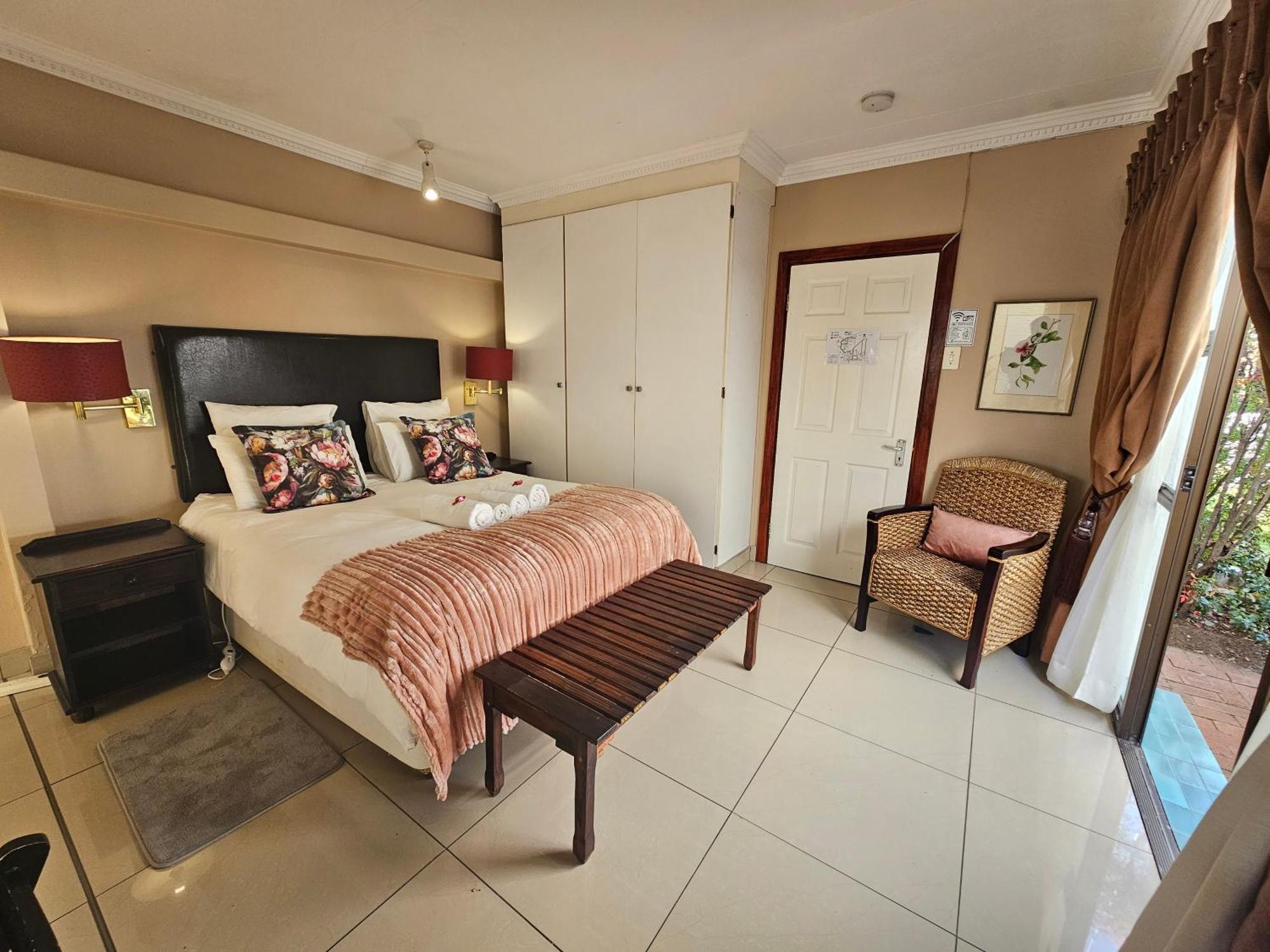 Bettie'S Luxury Lodge ครูนชตัด ภายนอก รูปภาพ