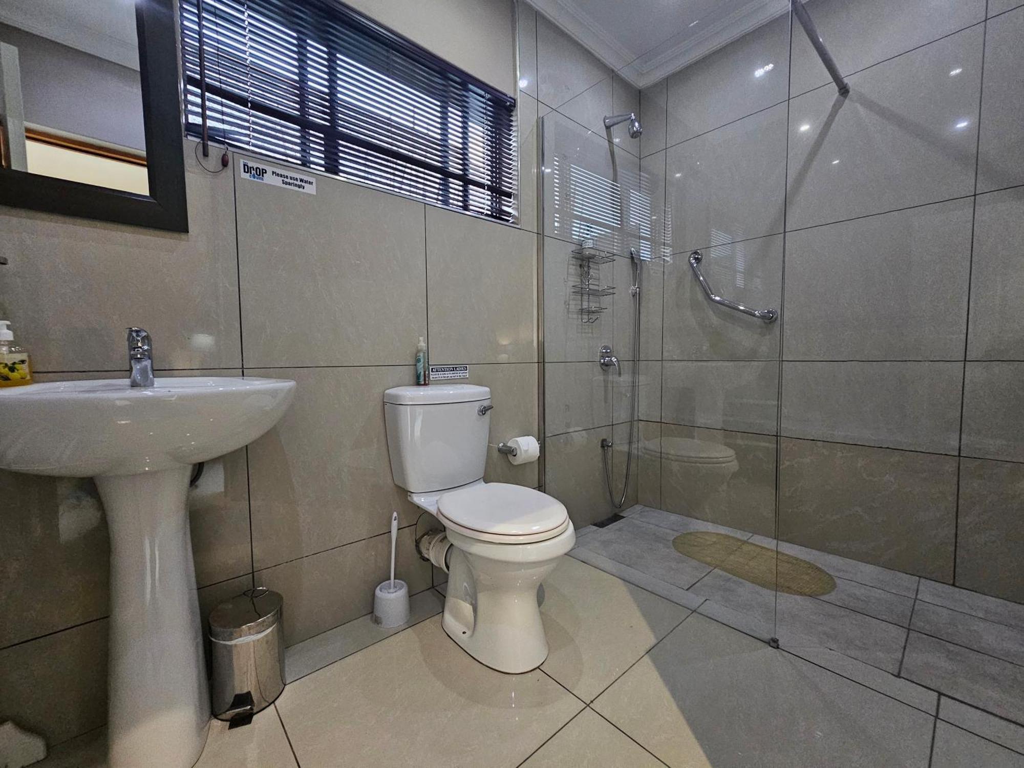 Bettie'S Luxury Lodge ครูนชตัด ภายนอก รูปภาพ
