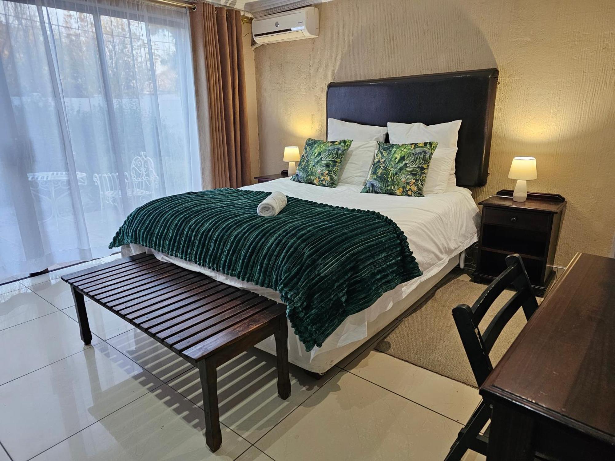 Bettie'S Luxury Lodge ครูนชตัด ภายนอก รูปภาพ