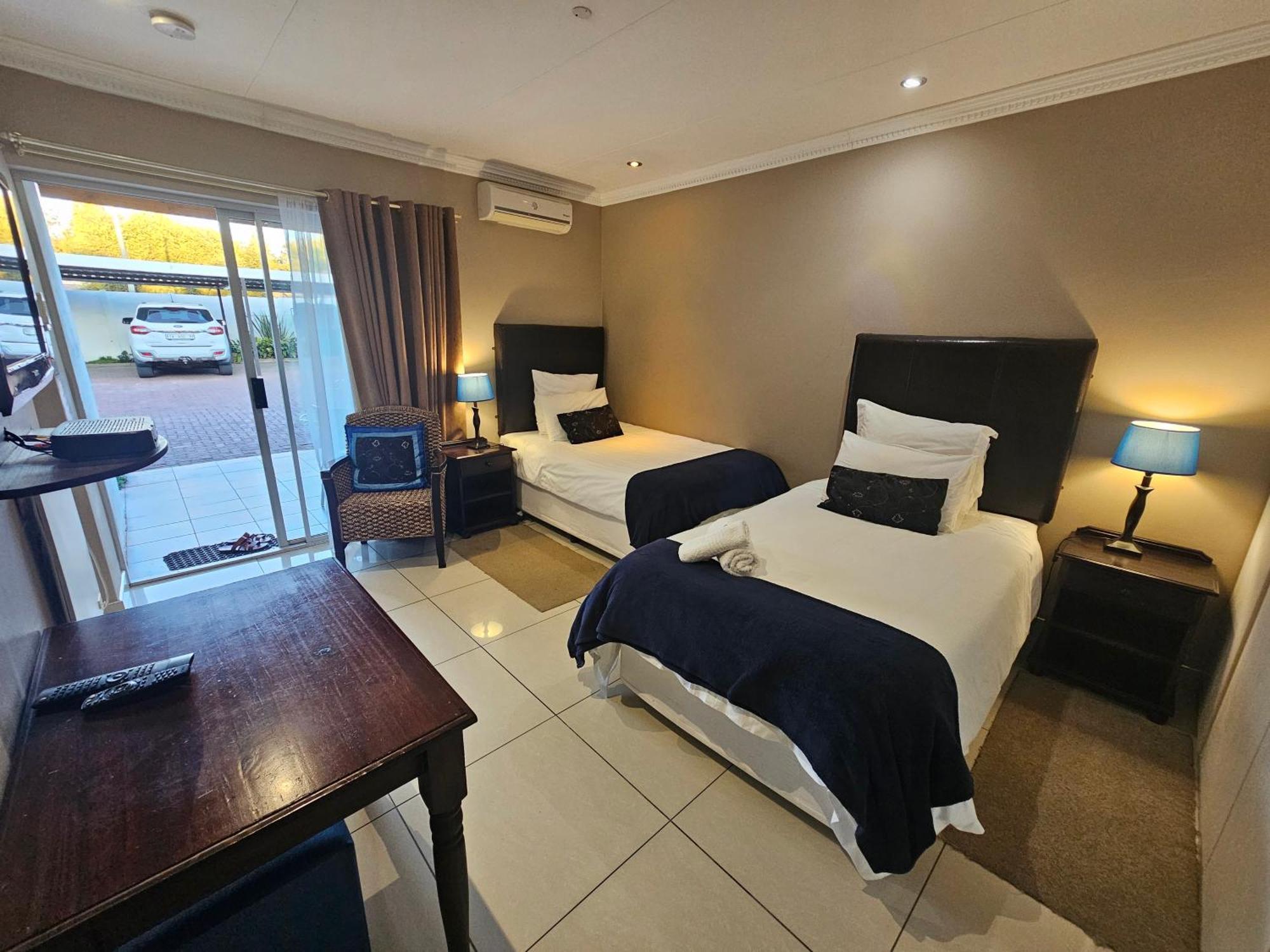 Bettie'S Luxury Lodge ครูนชตัด ภายนอก รูปภาพ