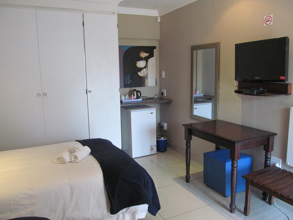 Bettie'S Luxury Lodge ครูนชตัด ห้อง รูปภาพ